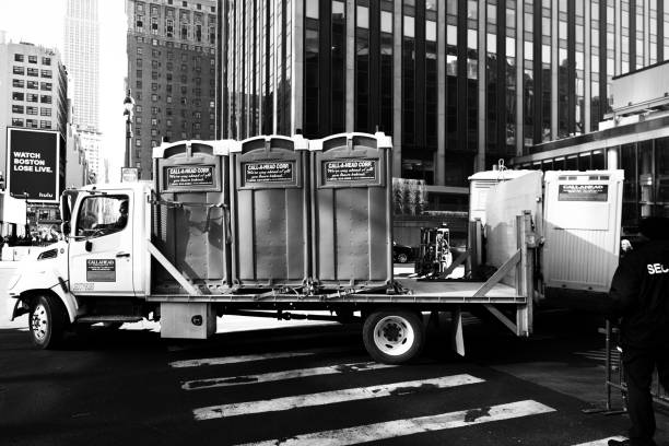 Affordable portable toilet rental in Avon, IN